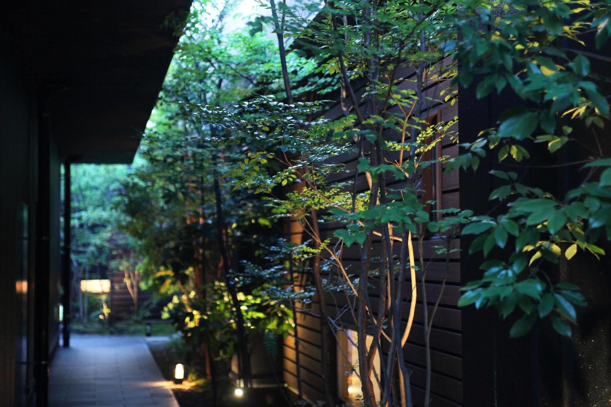 Amane Resort Seikai Beppu Esterno foto A view of the narrow alleys of the old town