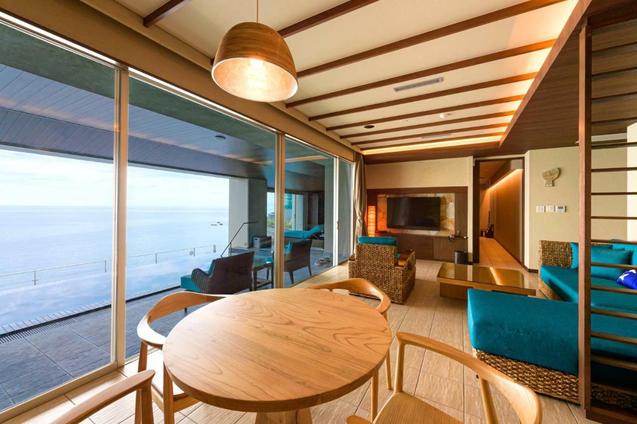 Amane Resort Seikai Beppu Esterno foto The interior of a suite